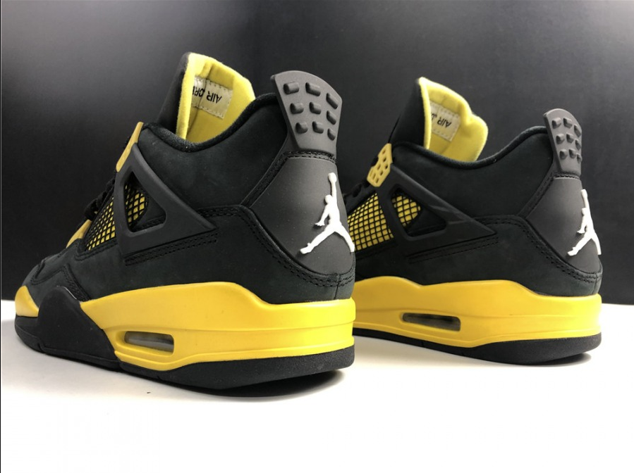 Air Jordan 4 Retro 'Thunder' 2012